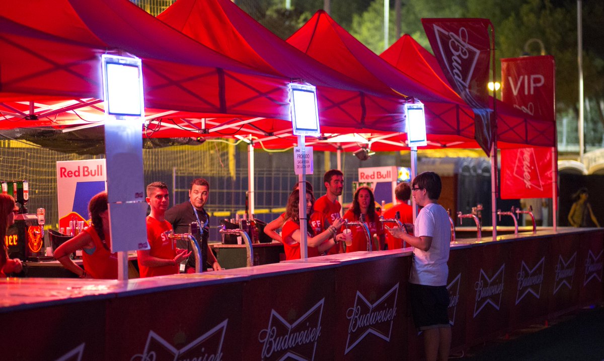 LowFestival's tweet photo. ¡Ampliamos plazo! 🔥 A las 14h anunciamos ganador/a de abono DOBLE VIP @Budweiser_es para el #BestLowEver en Facebook. ¡Estáis a tiempo! ⚡️⚡️ https://t.co/1MMH1eyidq