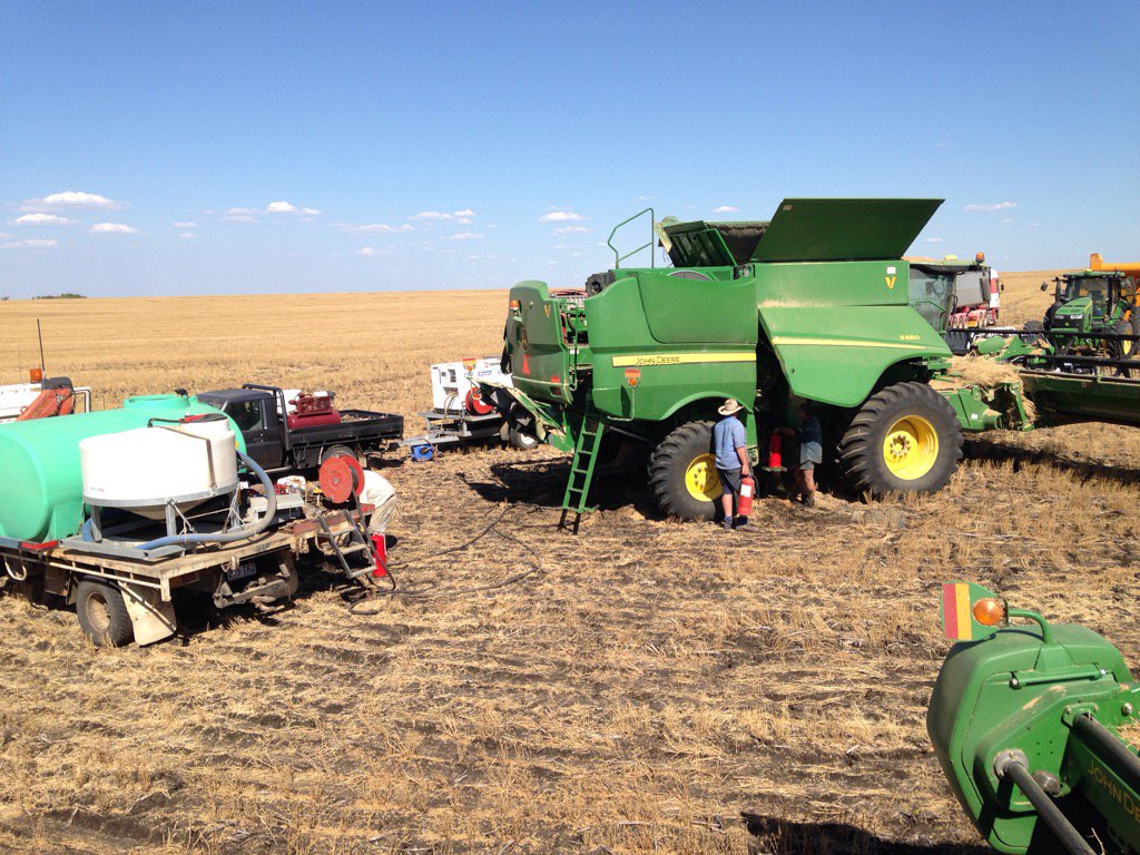 woolaroo5's tweet photo. I like my Chana masala hot๐ถ #harvest16 #chickpeas #headerfires ๐ฅ https://t.co/WjyGwTOWSE
