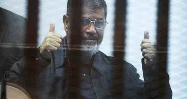 AAAzizMisr's tweet photo. وخلع الرئيس مرسي البذلة الحمراء، رغم أنف عصابة الانقلاب؛ لأن الله شاء ذلك. وغدا، يتحرر بمشيئة الله أيضا ..
#للكون_إله
#أبشروووا https://t.co/XvXKQnogBo