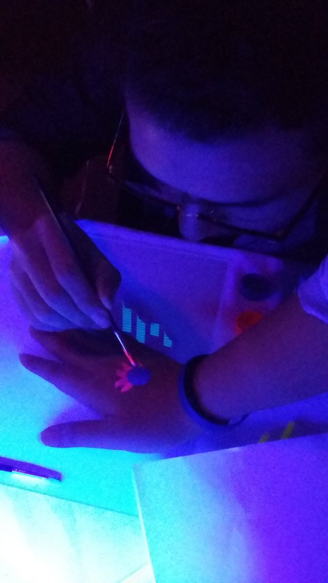 cfadtouchpoint's tweet photo. Hello #TPFam you can drop by our booth for UV paints painted for free! ♡
#BrickCity #TPCityHub https://t.co/Y8emxn9APA