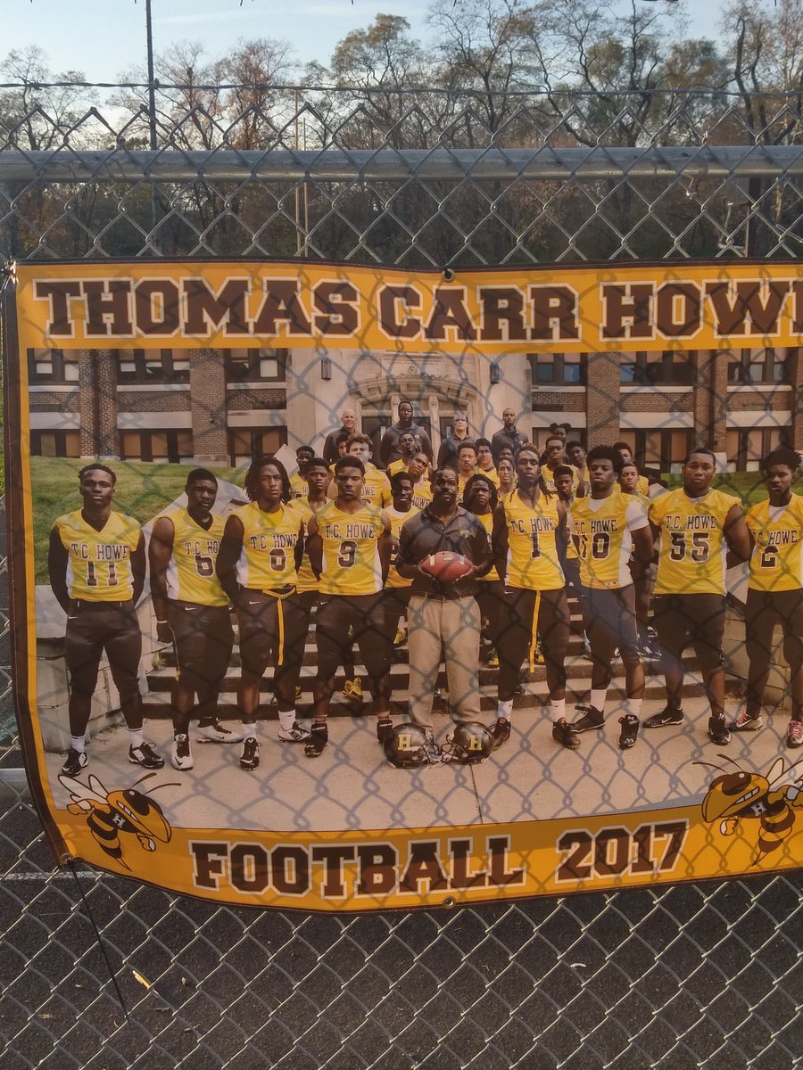 tchowefootball's tweet photo. We All We Got!! We All we need! This was a fun successful season! These guys in this pic showed up and showed out!! They deserve the best!! https://t.co/T4SIojuP08