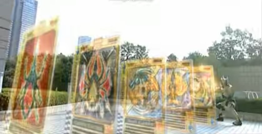 ｋｏｚｚｙ En Twitter 特撮の好きな必殺技 色々考えて挙げるのは 仮面ライダーブレイドキングフォームの ロイヤルストレートフラッシュ ですかねー 見た目もかっこいいですし トランプをモチーフ ５枚コンボで 誰もが知ってる最強役名から これが最強技なん