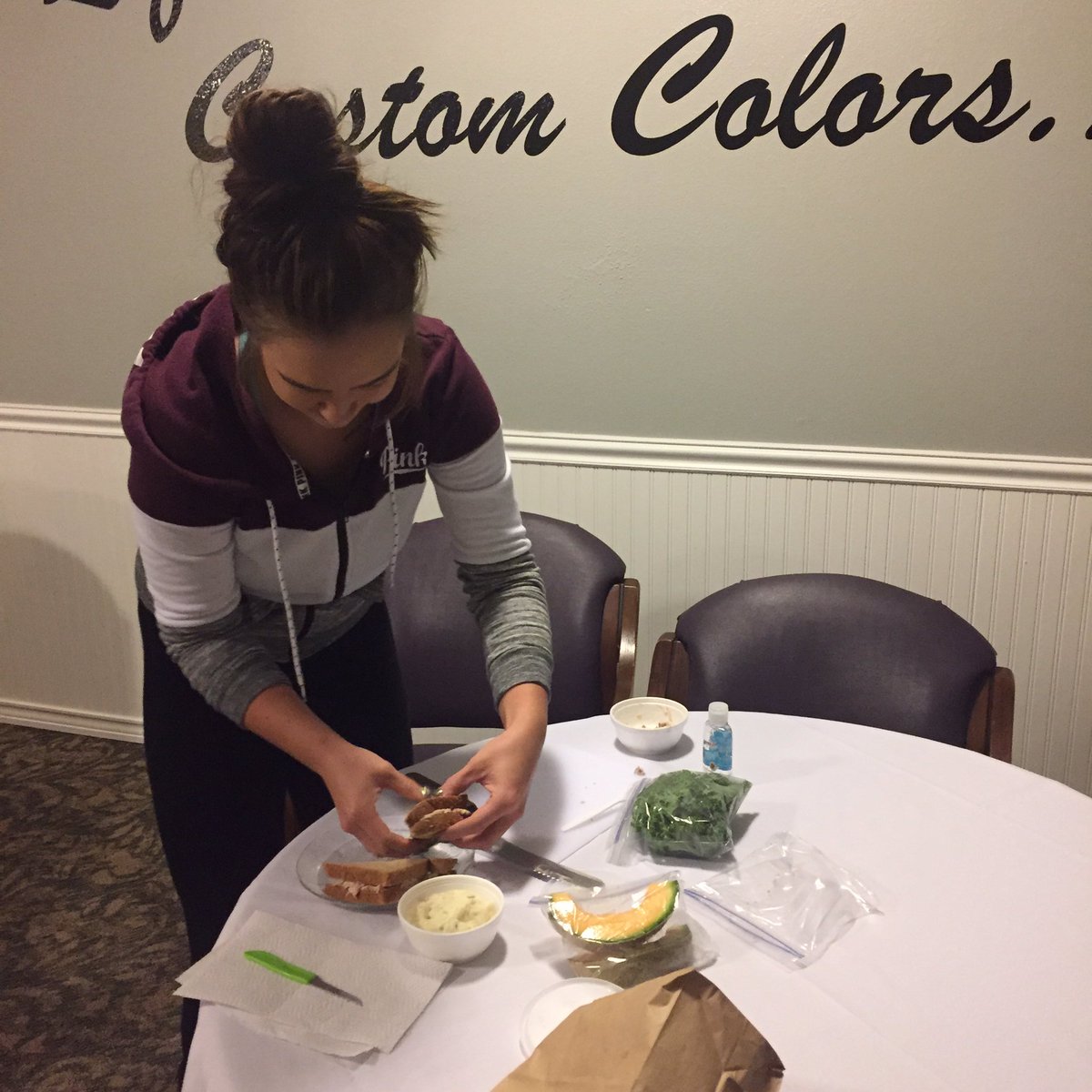 TheSuitesGP's tweet photo. The Suites' team is always up for a challenge! Our version of Chopped!  @TheSuitesAL #FrontierCulture 

Thank u to @OHCANews for the idea! https://t.co/iz6ffhkHvG