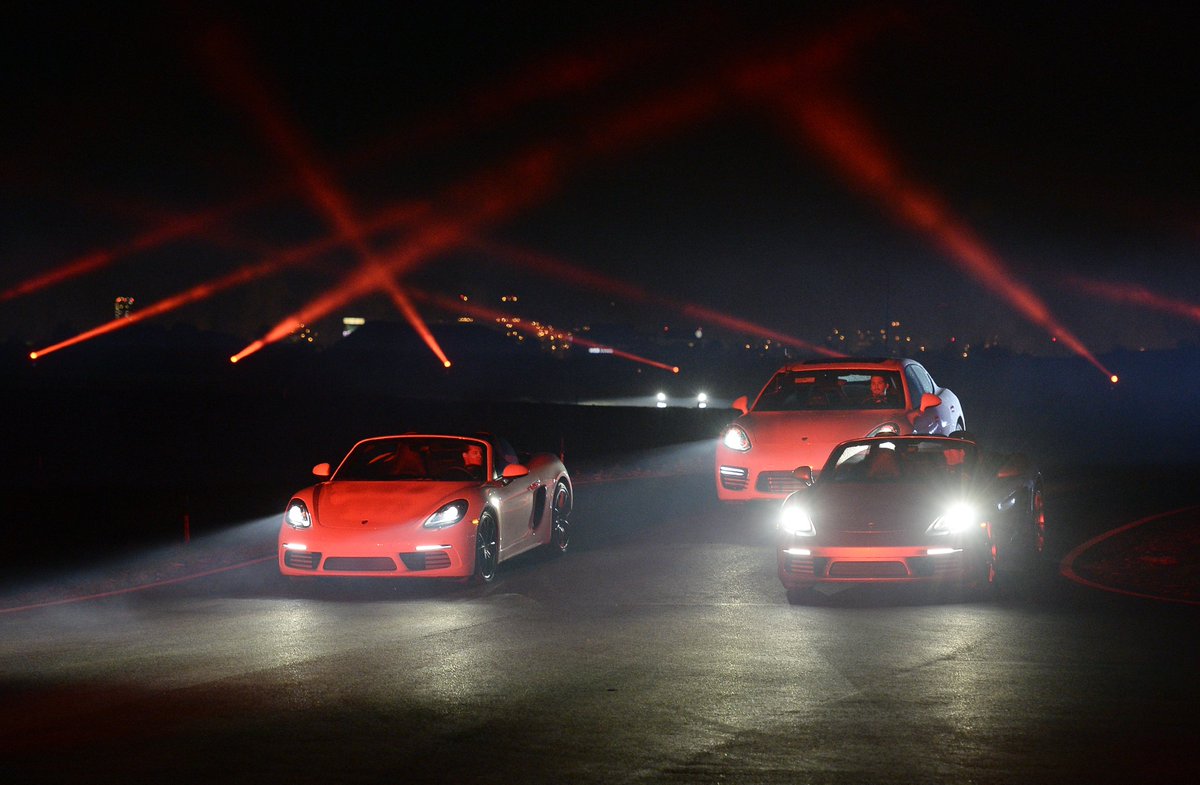 PorscheNewsroom's tweet image. What a start for the new #Porsche Experience Center in LA. Get some impressions of the grand opening #PECLA: goo.gl/0iSivB