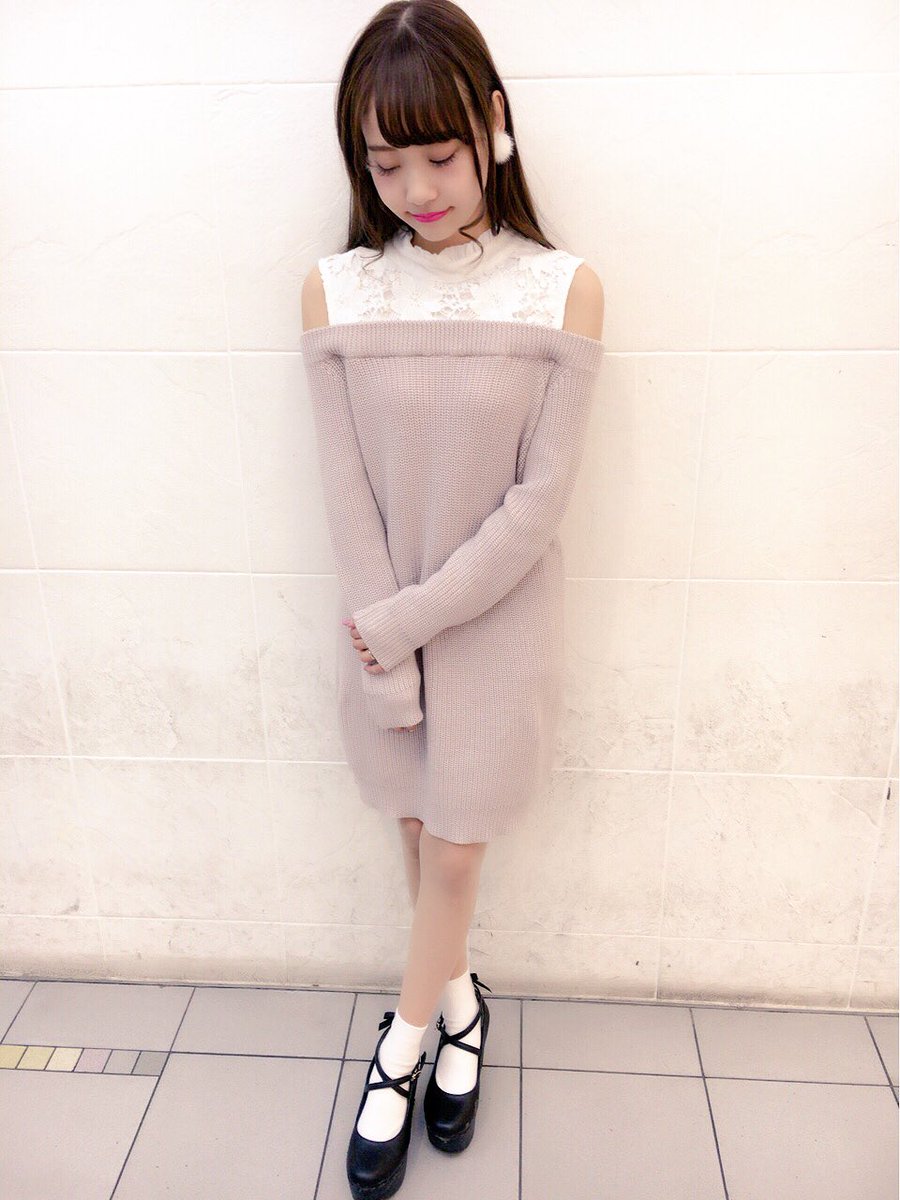 Evelyn Hep 新作のご紹介 レースがお上品な肩出しデザインで大人っぽいワンピースとなっております デート服にピッタリです 是非店頭に見にいらしてください 7 900 Tax Evelyn Scoopnest