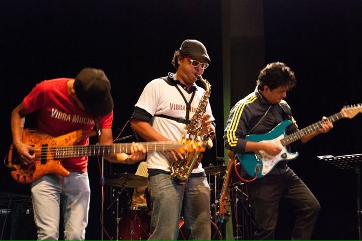 VibraMucha's tweet photo. Reggae en el Festival DISOUND 2016 de la Facultad de Artes y Diseño de la UNAM 
@_disound @UNAMFAD 

#Disound
#FacultadDeArtesYDiseño
#UNAM https://t.co/7why1ke1eD