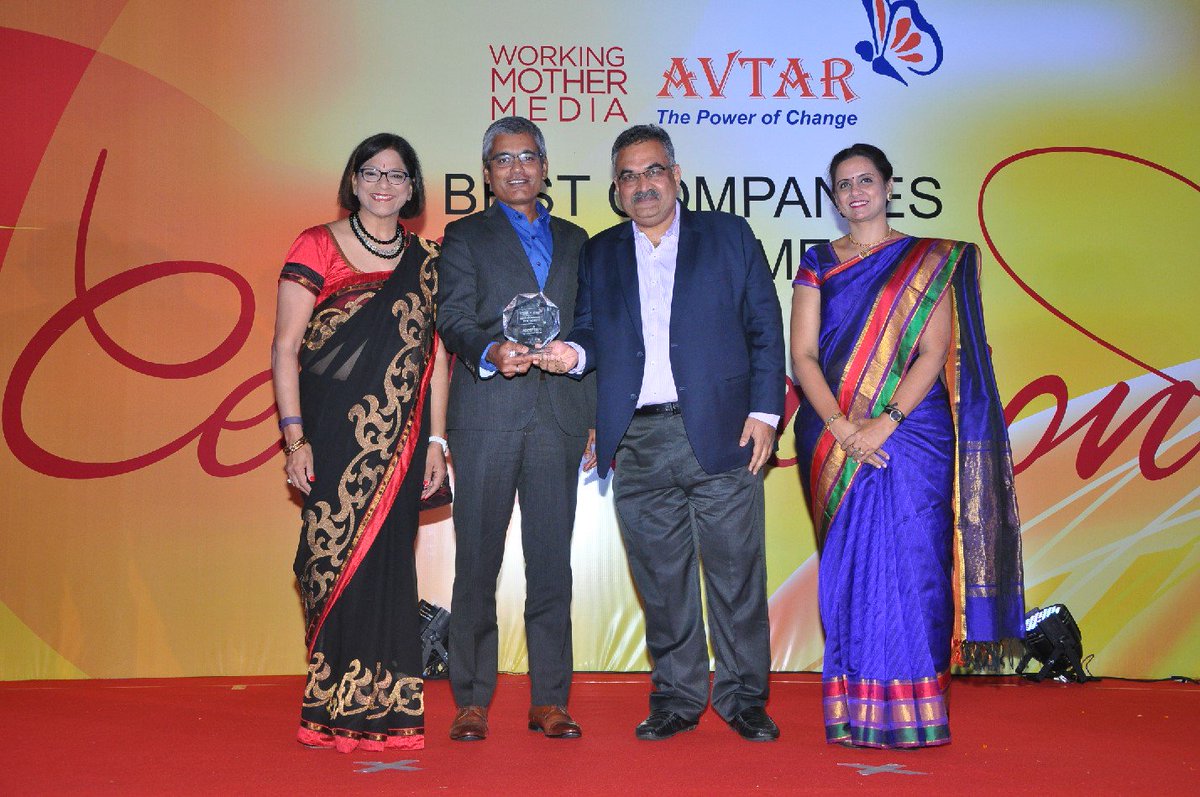 avtarcc's tweet photo. .@parag_pande & @joydeepm99 receiving the #Top10India #BCWIAwards for @AccentureIndia from @SaundaryaR & @subhabarry https://t.co/LIvRsdJpSG