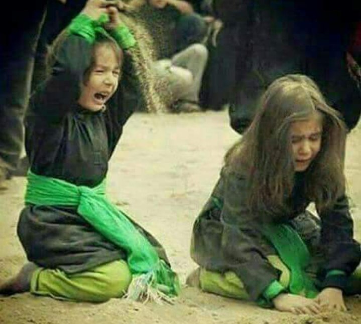 اشوف منظر أبد ما خظر على بالي أعتب أبويه وأشكي له حالي بويه من بعدك ضاع عزي ودﻻلي من أبجي 
ابجي من يسكتني من يسمح دمعتي ياغالي ((يارقيه ))