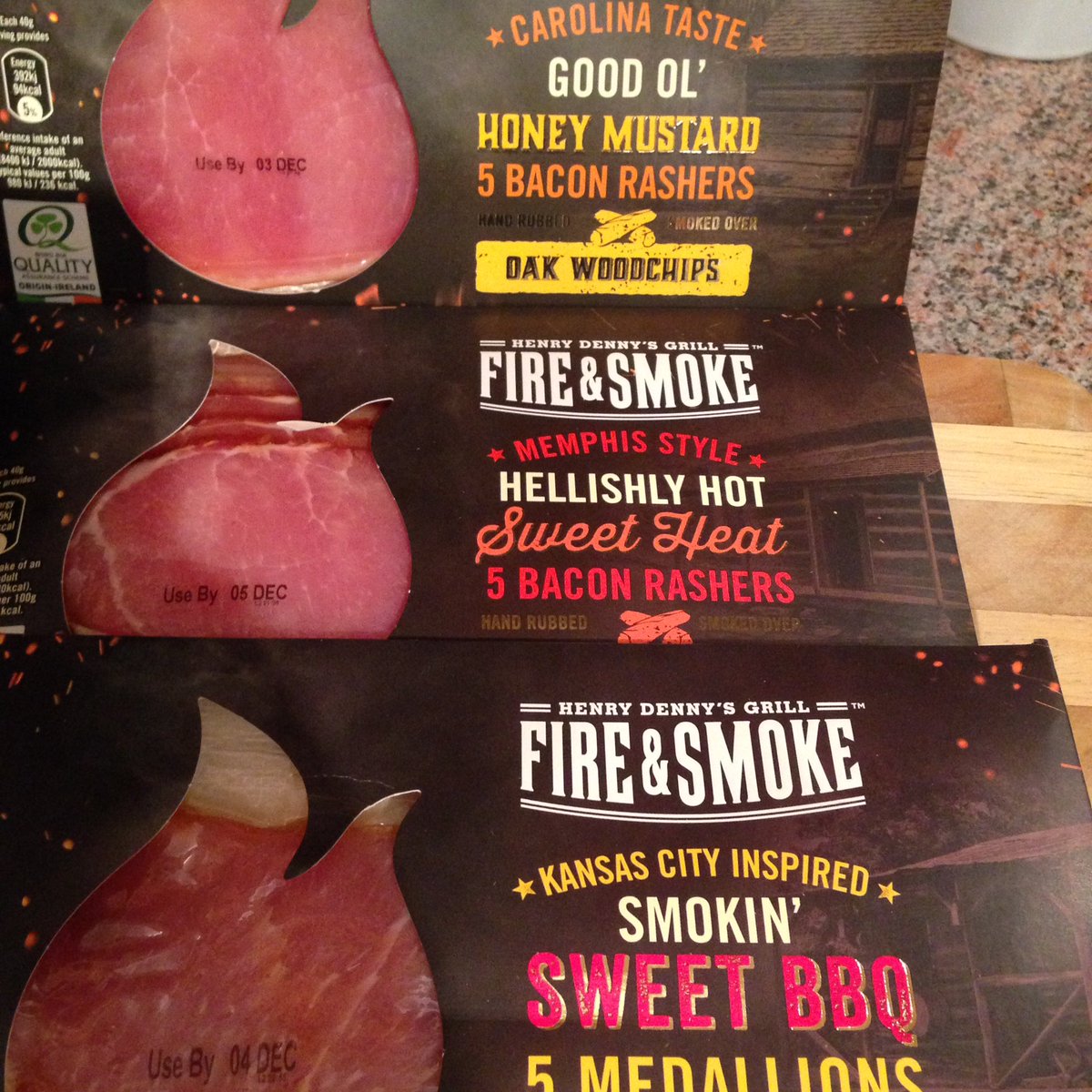 EatDrinkRunFun's tweet photo. Thank you @FireandSmokeIRE for the ingredients for my #HELLISHLYGOOD Bacon Bagel https://t.co/lJrdPjDnT5