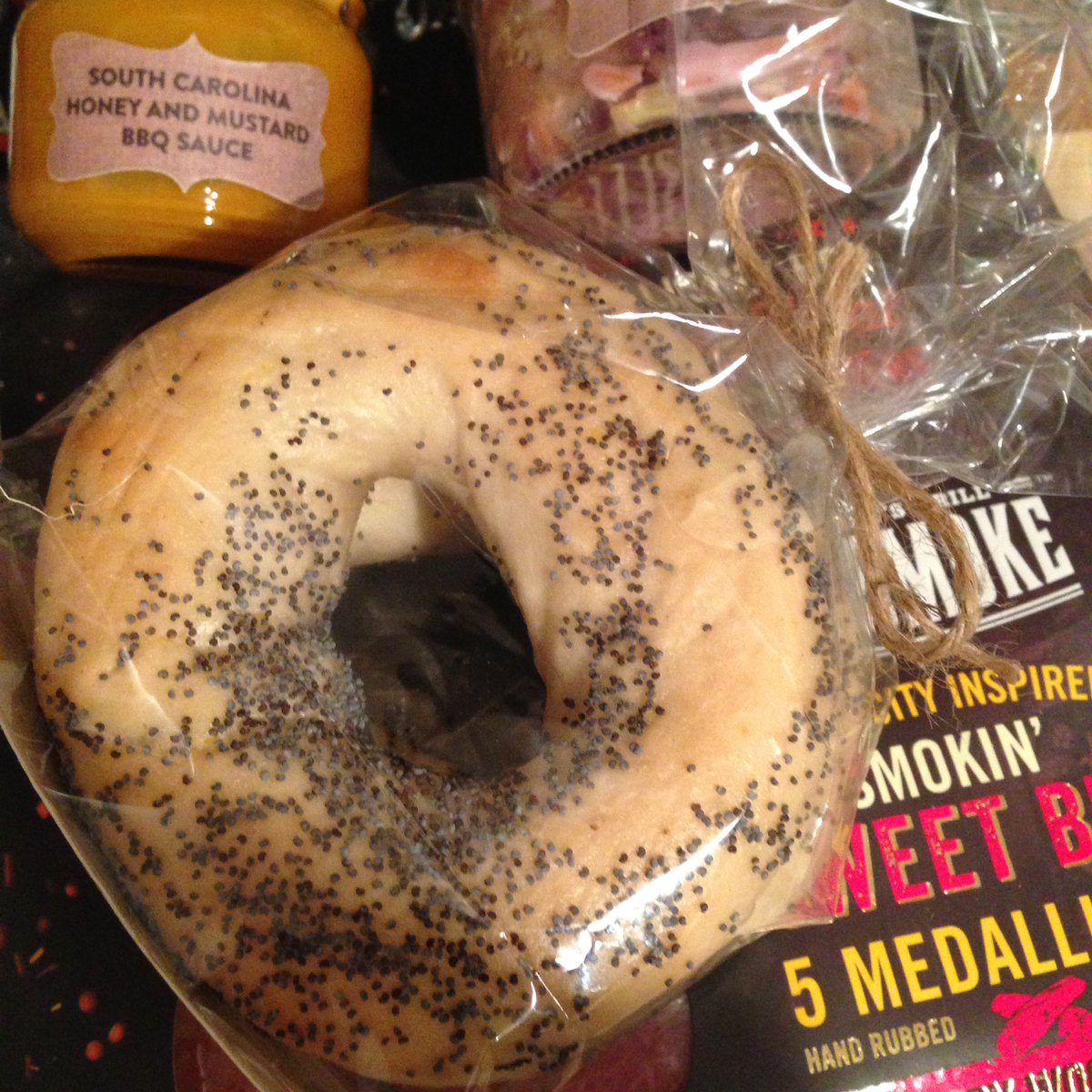 EatDrinkRunFun's tweet photo. Thank you @FireandSmokeIRE for the ingredients for my #HELLISHLYGOOD Bacon Bagel https://t.co/lJrdPjDnT5