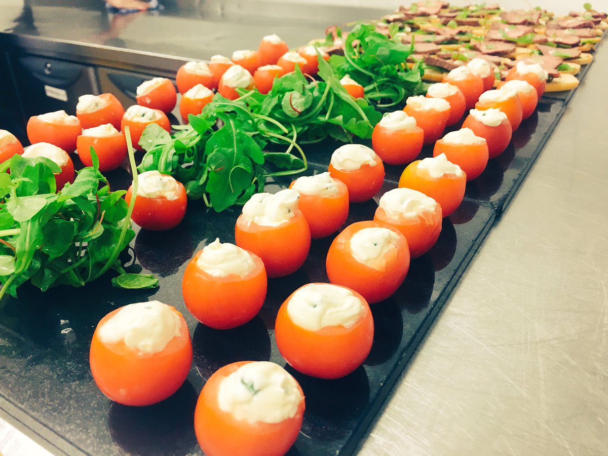 devonhewett96's tweet photo. Cream cheese filled cherry tomatoes 😋🍅 #chef #mywork #canapés #foodie https://t.co/eQcnyiRTrj