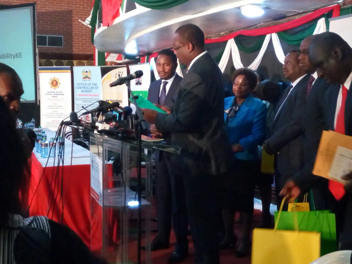 Chamgeifm1's tweet photo. Challenges in devolution are normal teething problems ~ Nairobi Governor @KideroEvans #CommissionsConference https://t.co/VC6WZZOt3n