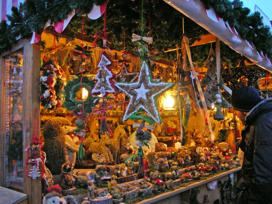 SilviaCartotto's tweet photo. La guida ai #mercatinidiNatale più belli tra Fiandre, Italia, Austria, Francia, Svizzera e Stati Uniti: https://t.co/Cl1CvkihFa [nuovo post] https://t.co/BxvAZTIeQ5
