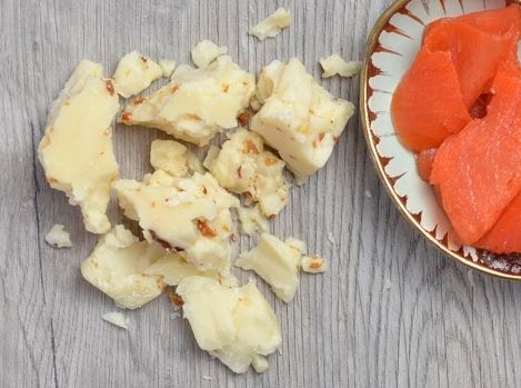 BothwellCheese's tweet photo. NEW @BothwellCheese Smoked Chanterelle Extra Old Cheddar, a seasonal cheese for @SafewayCanada & @sobeys #WildCheese https://t.co/wNEhEFw6pw https://t.co/CsfKssvq4o
