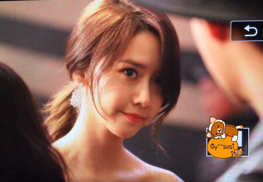 [PIC][16-11-2016]YoonA tham dự "'2016 Asia Artist Awards (AAA)" tại "Kyung Hee University Grand Peace Palace" vào tối nay CxYEtgWUQAAifKW