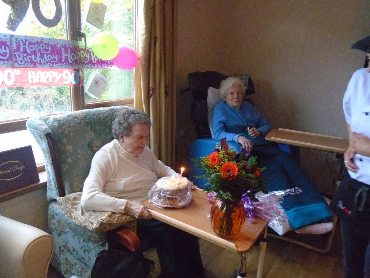 MacklinHomes's tweet photo. Last week we were delighted to celebrate Teresa Ward's 90th Birthday at our Leabank home in Ballycastle #HappyBirthday #TeresaIs90 https://t.co/9tkQufEBMi