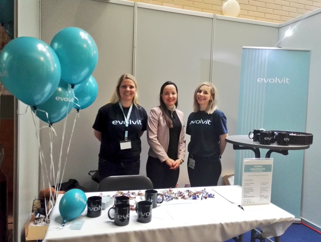 EvitecSolutions's tweet photo. Olemme tänään #ITHekuma:n pyörteissä etsimässä uusia lupaavia kykyjä joukkoihimme! Tule juttelemaan! #rekry #tampere @EnppuK https://t.co/rw9QvZGCcJ