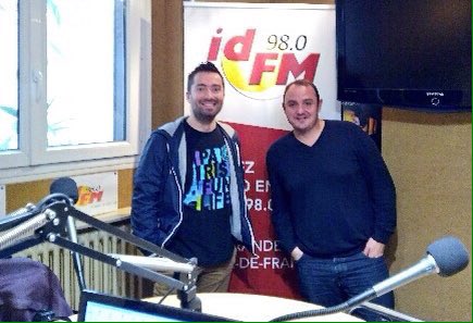 L_Extraterrestr's tweet photo. Le 26 novembre 7h à 9h   écoutez l'émission #CasseNoisette sur @IDFM98FM ! @eric_coudert sera en interview au micro de Christophe Carron 😉 https://t.co/dU0NVbMSxt