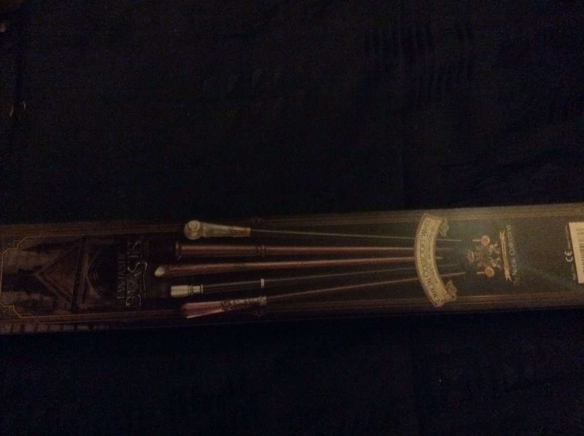 PlaceToBe_net's tweet photo. @warnerbrosfr Pour la sortie du film #LesAnimauxFantastiques, gagnez cette baguette magique. Pour jouer follow et RT. Bonne chance ! https://t.co/xULTSGDToO