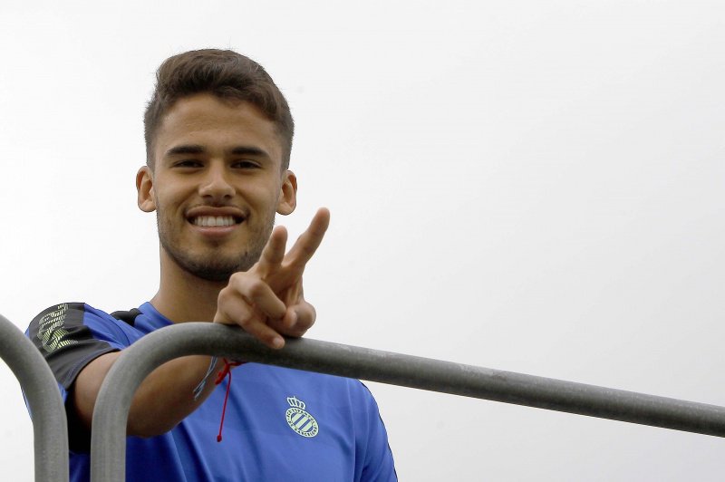 Perico_Express's tweet photo. ⚪️🔵⚽️ El Espanyol negocia la compra de Diego Reyes
▶️ https://t.co/oenzfMRcpE
#RCDE https://t.co/X0Rrfrbldu
