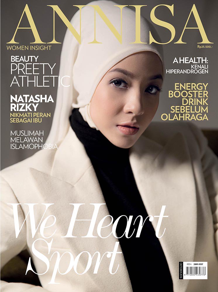 AnnisaMagazine's tweet photo. #OctoberIssue bersama @NatashaRizkinew 
Photographer: Agus Santoso 
Stylist: Suhadi Budiman 
MUA: Wardah 
Wardrobe: Hermes https://t.co/ZP1agbUNKE
