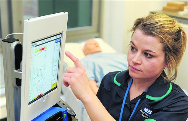 KerryRobbO2's tweet image. O2 delivers NHS Trust with tablet-based clinical record service bit.ly/2ggiLRj #TeamO2