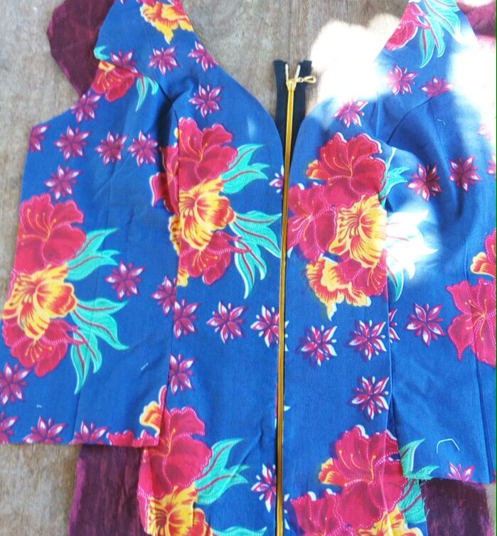 Zaterdag vliegen de nieuwe #raglan #jasjes vanuit het warme Tanzania naar Nederland voor een kleurrijke winter. #wintercollectie