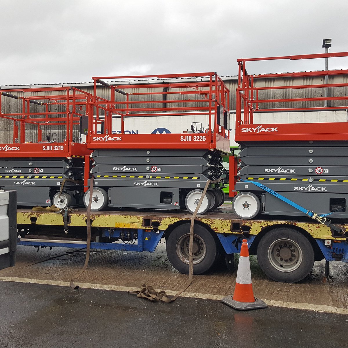 SWATaccessltd's tweet image. New arrivals #SJ3219 #SJ3226 #SJ4632  #Skyjack #growing