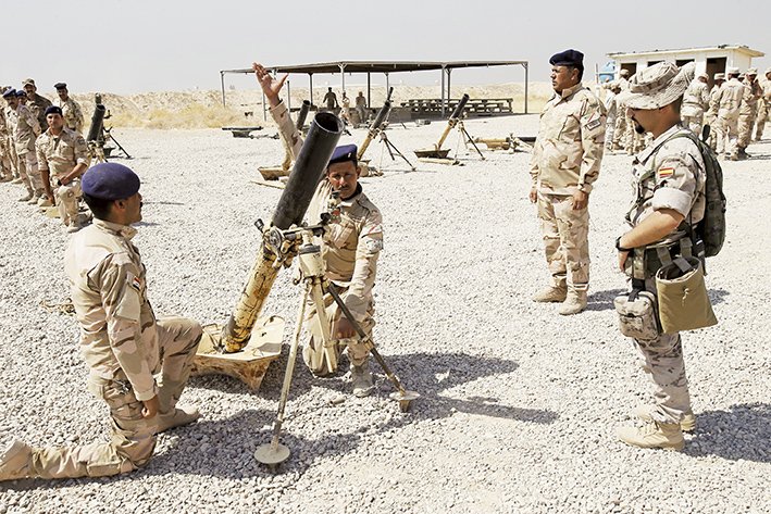 Defensagob's tweet photo. Las 6 brigadas y personal de operaciones especiales instruidos por España en Irak intervienen en #Mosul #ArticuloRED https://t.co/2i2SZIPYIj https://t.co/H1M4kAySQD