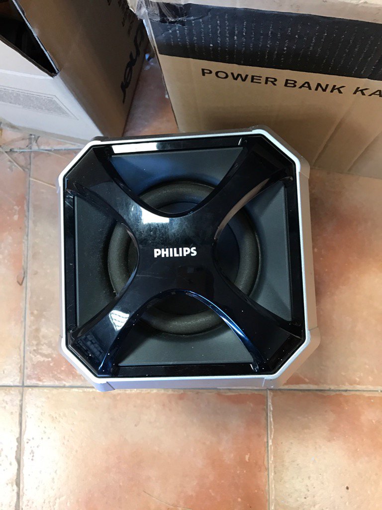 FocusSucom's tweet photo. ¡Me gusta! "Altavoces ordenador" en #wallapop https://t.co/CjVN8d9mw3 https://t.co/XesYYgH4fP