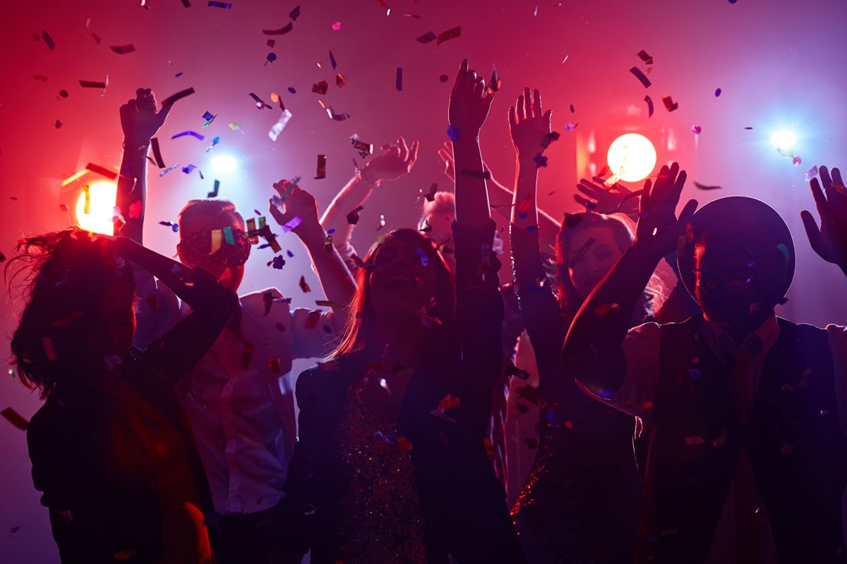 Haven't sorted the company #xmas party!  We have few dates left &amp; we'll shout u a glass of bubbles on certain nights bit.ly/2eSo7vO