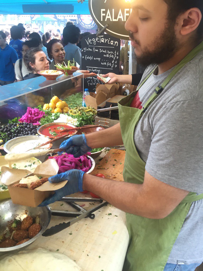 Falafel_Time's tweet photo. Today the sunshine will lead you to falafel time in Inverness street market, Camden https://t.co/WGQE5z0LdN