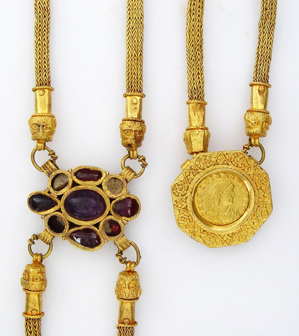 britishmuseum's tweet photo. The Hoxne hoard was found #onthisday in 1992. Buried around AD 400, it contained over 15,000 gold and silver objects https://t.co/viAmMNwLW2 https://t.co/Bw5e2iUrRZ
