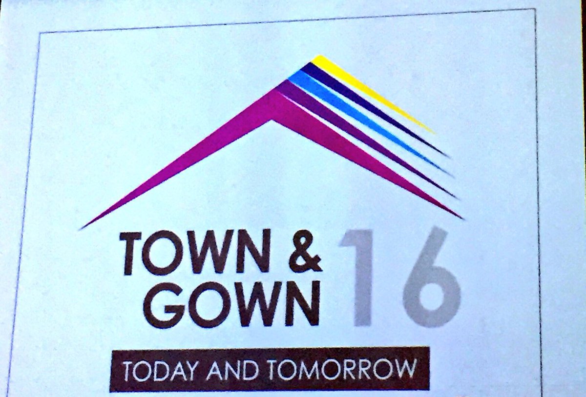 LINKstrategic's tweet photo. Good morning #UKTGA16!  Today @DCMichaelA &amp; @JevinHodge will be leading a Twitter town hall at the conference. Tweet us ?s using #AskLINK https://t.co/d1gWZpoFhn