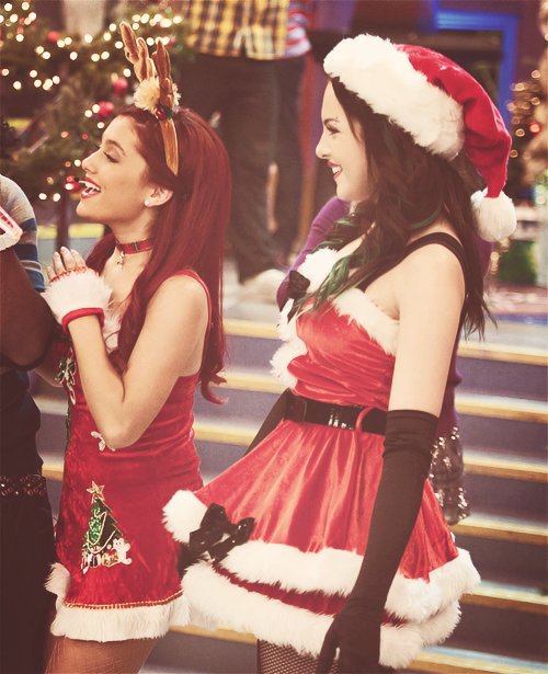 ValcntineFaux's tweet image. ☃🎄🎁