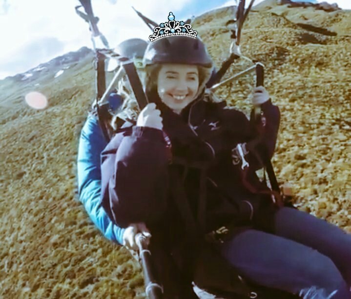 BookAddict118_'s tweet photo. WOW. this looks so much fun (and daunting) #paragliding I've only parasiled not paraglided. @kristinawebb_ the best. https://t.co/Z3ok4d2jeG
