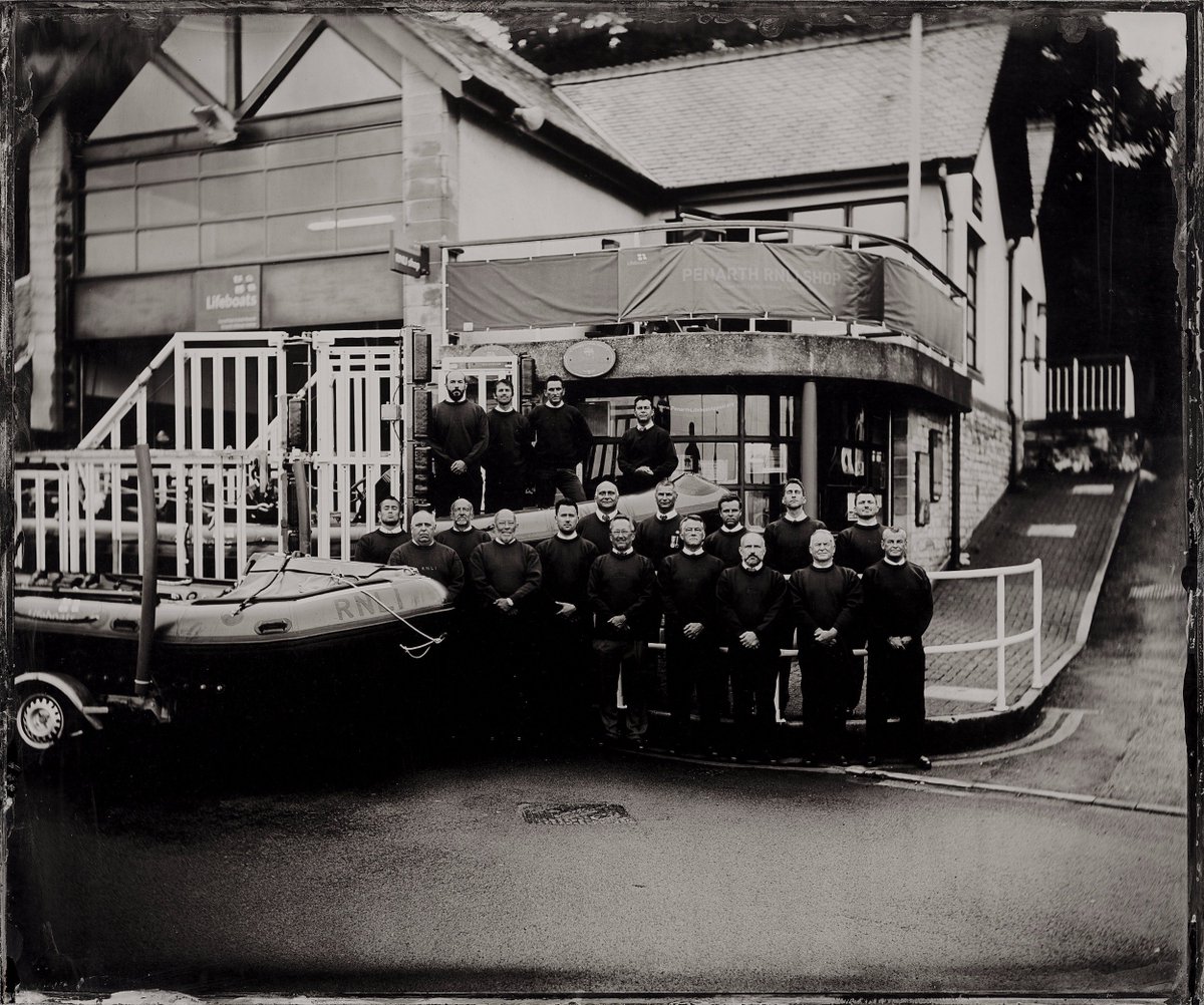 More amazing shots from @ProjectLifeboat. This time of <a href="/RNLIPenarth/">RNLI Penarth</a> <a href="/HortonRNLI/">Horton Lifeboat</a> <a href="/LittleHavenRNLI/">Little Haven RNLI</a>