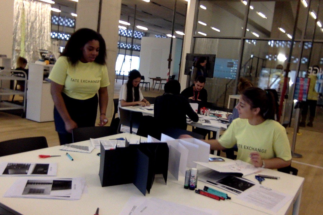 #FutureMedina in full swing and our students are ready! <a href="/Tate/">Tate</a> <a href="/RavensbourneUK/">Ravensbourne University London</a> <a href="/James_EH_Ward/">James Ward</a> <a href="/3Dfound_rave/">Rave Foundation 3D</a> <a href="/fashfound_rave/">RAVE FASHION F.E</a>