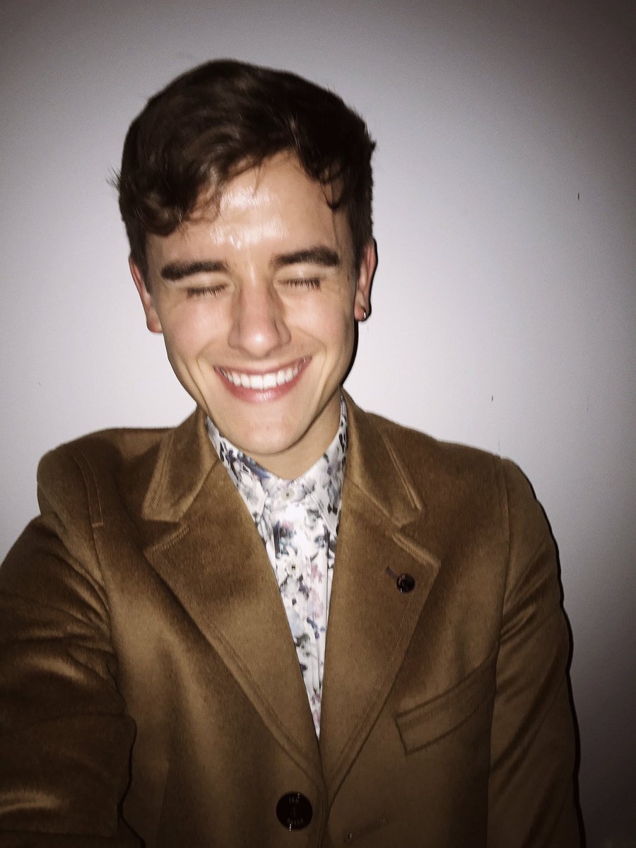 paramorc's tweet image. I may or may not be blind from this flash.