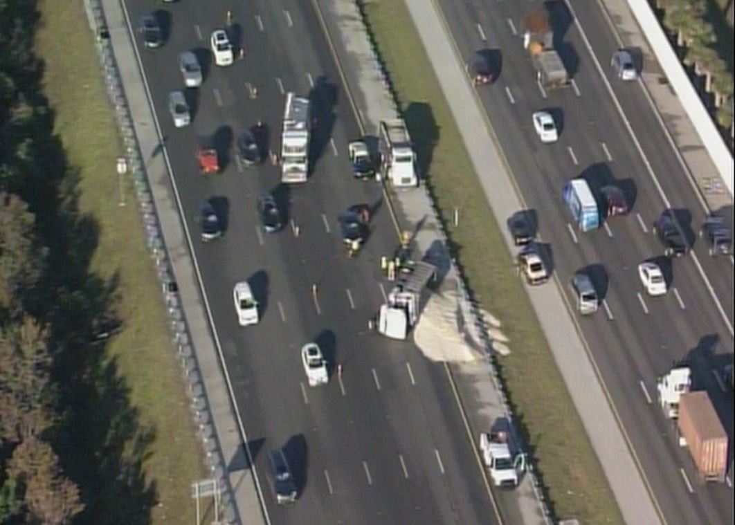 Rollover crash on I-595 EB at US-441 #traffic https://t.co/nokwZkfD3W