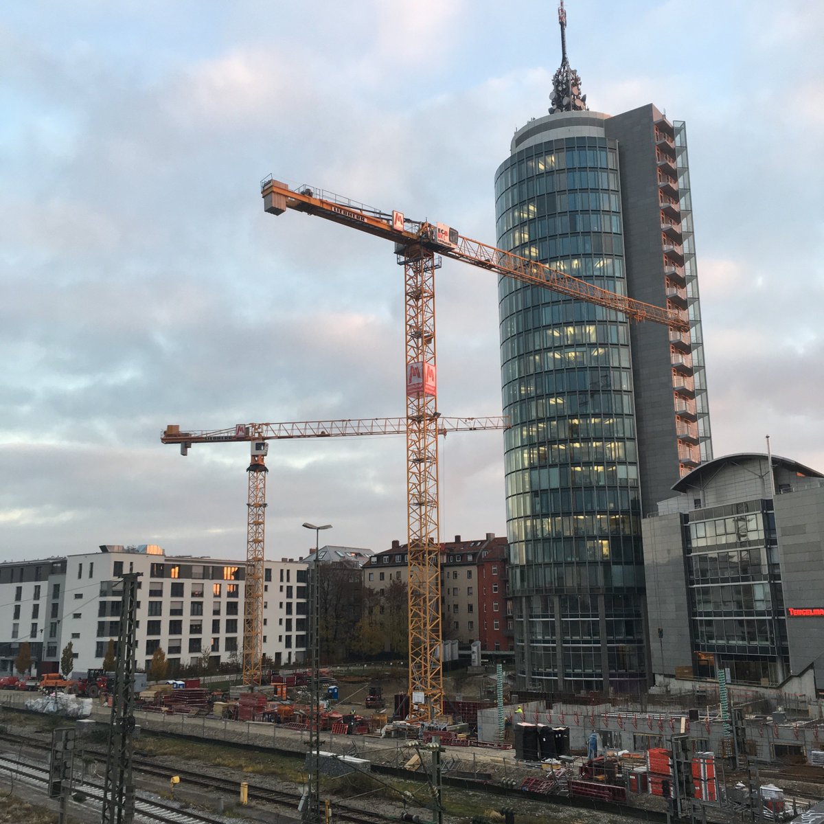 WischualDm's tweet image. What a view! onelink.to/wd4465
#constructionSA #constructionsite #southafricanbuilders #building #earthmoving #concrete #cement