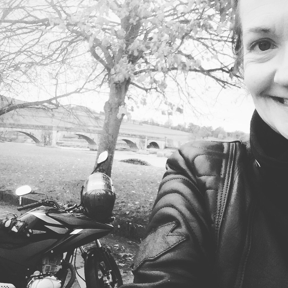 joleeworld's tweet photo. #blustery #autumnal #motorbike ride to #Burnsall #creativethinkingtime #freedom #openroad #grinningeartoear #bingothebike #yorkshiredales https://t.co/WU7tpJXCy6