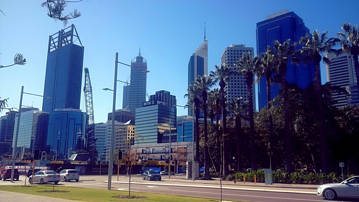 webo_digital's tweet photo. Beautiful photo of Perth's CBD #SnapPerth #webodesigns https://t.co/bJW0G6akfZ