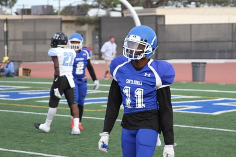 SAYITAINTSCOE's tweet photo. Me looking at all the ppl that ain't RT my film. 😑 #FreeScoe🏈 https://t.co/Iea6vPvSiH