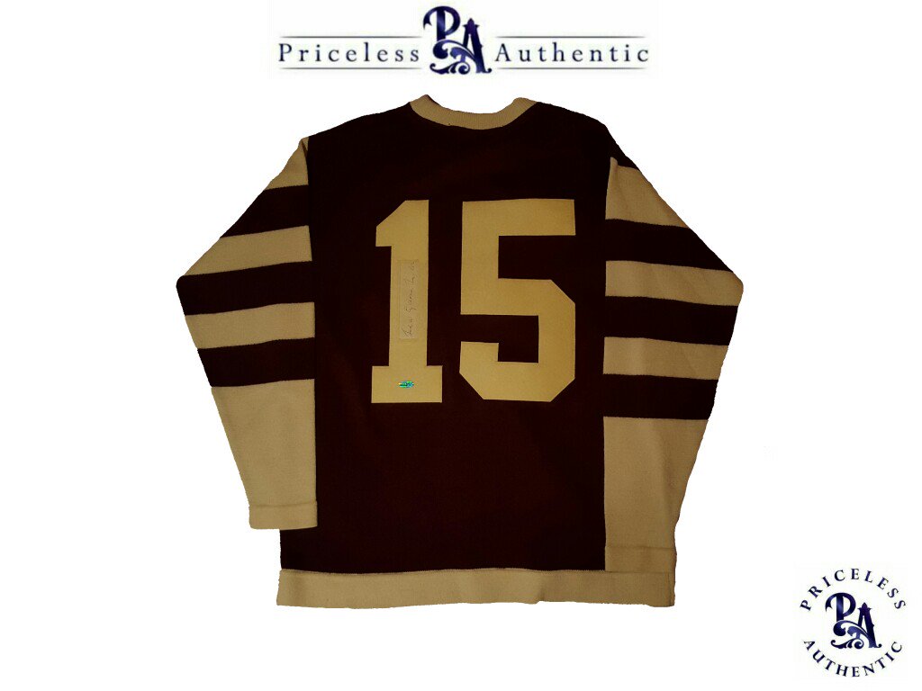Priceless_Hub's tweet photo. RT if U would like this in YOUR collection!
#Cyclone
#FredTaylor
#Vancouver #Millionaires
#1of1
#PricelessAuthentic
https://t.co/QceZiGVqB2 https://t.co/c6QdA0IpAw