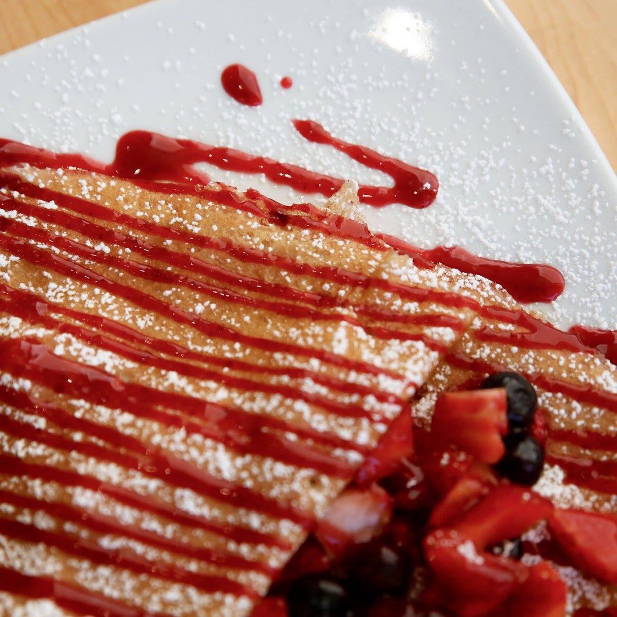 IceitCREPES's tweet photo. Delicious. Fresh. Made to Order. Take that #NationalFastFoodDay https://t.co/HqD6NLzPmm