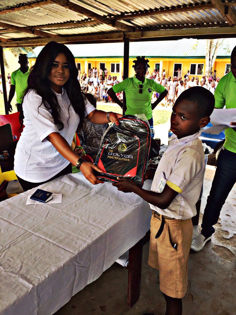 is_salsu's tweet image. So happy to do this, we have to create an impact and make a difference in our society. 200 students got school supplies today ☺️