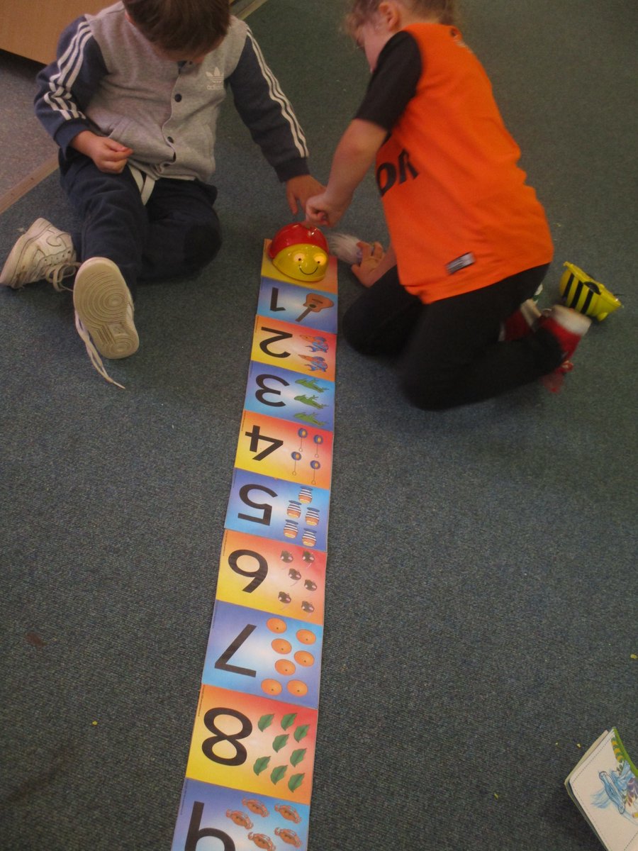 FWPSCnursery's tweet image. Lots of exciting learning opportunities in the Silver Room #earlyyearsnumeracy