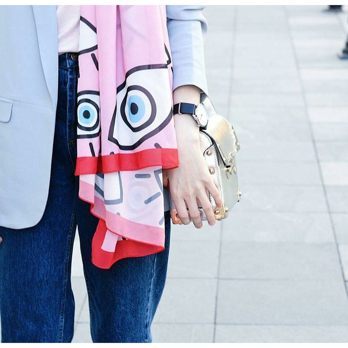 Bazen renkli ve sıradışı olmak iyi gelir. 💐

#tukutukum #hadije #hadijefashion #hadijestore #designer #design #special #forfashion