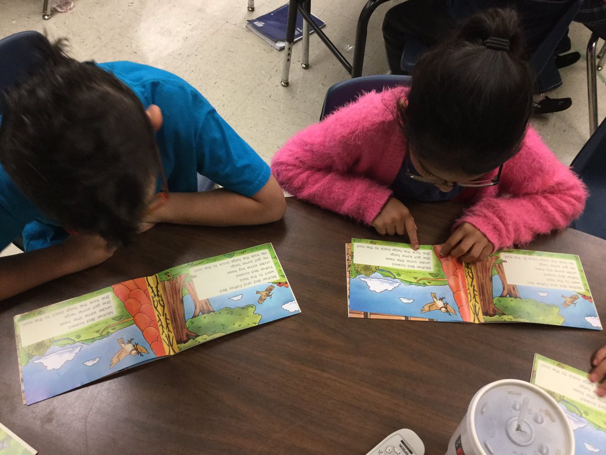 nerdsteachu's tweet photo. Nothing like a good #book in the #morning. With #eager #readers, #guidedreading @SandraIversen @OakHillsTerrace #ohtstrong #ohtstrong https://t.co/pSCgu3Uc1r
